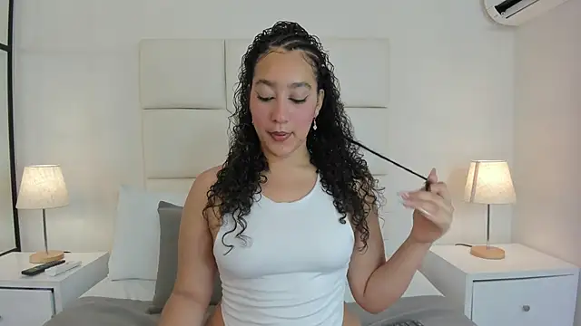 Snapshot of NaomiCambels chatting on July 1, 2026, 7:02 pm NaomiCambels online show from July 1, 2026, 7:02 pm