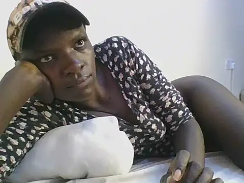 Snapshot of ebonypetite2 chatting on June 30, 2026, 3:35 pm ebonypetite2 online show from June 30, 2026, 3:35 pm