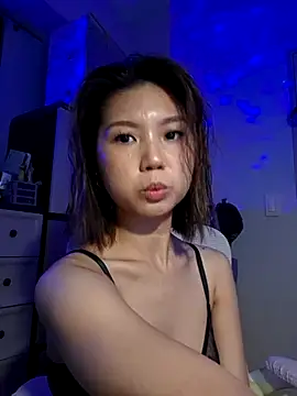 urgrl portia online show from June 18, 2026, 10:52 am