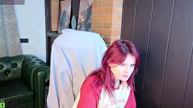Snapshot of Fox__Cute chatting on August 5, 2026, 1:19 am Fox Cute online show from August 5, 2026, 1:19 am
