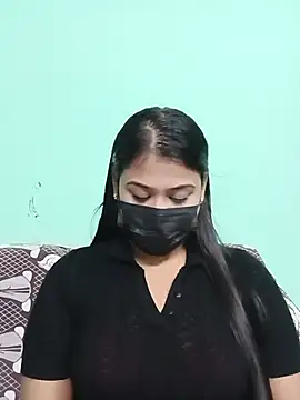 Snapshot of Sweathatamil chatting on June 10, 2026, 5:01 pm Sweathatamil online show from June 10, 2026, 5:01 pm