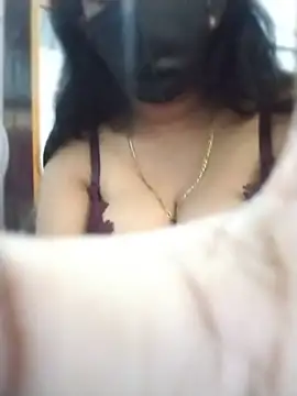 Snapshot of darkrlips chatting on July 19, 2026, 9:57 am darkrlips online show from July 19, 2026, 9:57 am