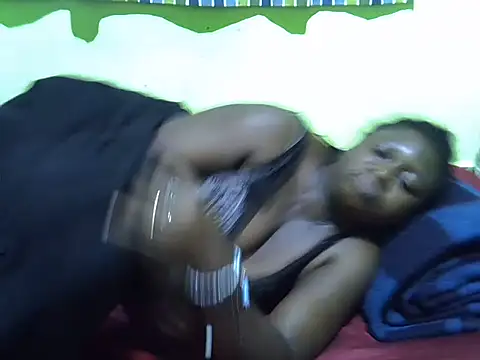 Snapshot of CURVY-CORAZZON chatting on June 26, 2026, 4:50 am CURVY-CORAZZON online show from June 26, 2026, 4:50 am
