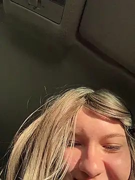 girl-Emily online show from July 17, 2026, 4:30 am