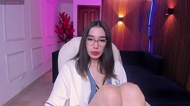 Snapshot of Emma_caarter_ chatting on June 25, 2026, 3:17 am Emma caarter online show from June 25, 2026, 3:17 am