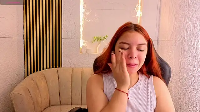sofia red cn online show from July 6, 2026, 1:19 pm