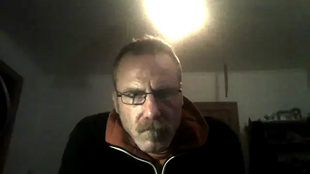 Snapshot of Greg0ri73 chatting on June 10, 2026, 11:13 pm Greg0ri73 online show from June 10, 2026, 11:13 pm
