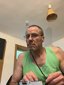 Snapshot of Greg0ri73 chatting on June 25, 2026, 3:17 am Greg0ri73 online show from June 25, 2026, 3:17 am