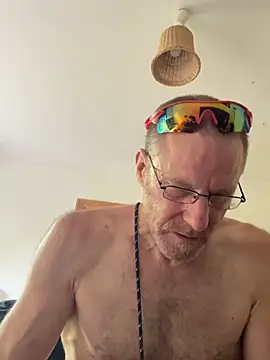 Snapshot of Greg0ri73 chatting on June 27, 2026, 1:50 pm Greg0ri73 online show from June 27, 2026, 1:50 pm
