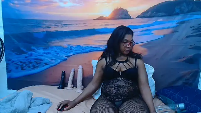 VelvetVixenMilf online show from July 28, 2026, 9:03 pm