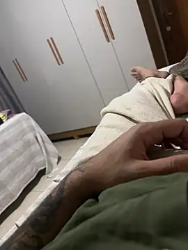 Snapshot of obrendo__ chatting on July 4, 2026, 8:53 am obrendo online show from July 4, 2026, 8:53 am