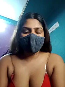 Snapshot of Model-031 chatting on June 10, 2026, 7:02 pm Model-031 online show from June 10, 2026, 7:02 pm