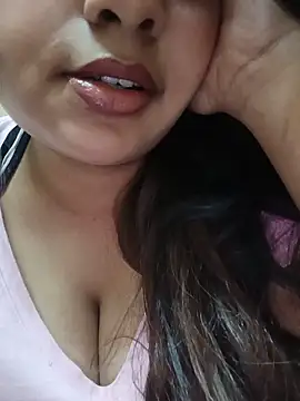 Snapshot of Yashika_Kapoor chatting on June 11, 2026, 7:28 am Yashika Kapoor online show from June 11, 2026, 7:28 am