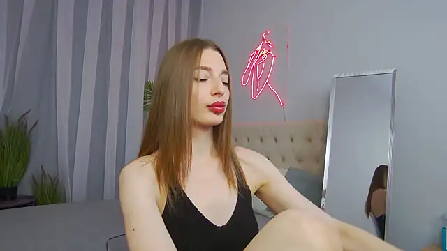 NicolSkye online show from July 26, 2026, 7:21 pm