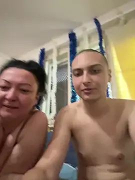 Snapshot of 2hotcandy chatting on June 10, 2026, 1:10 pm 2hotcandy online show from June 10, 2026, 1:10 pm