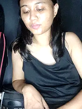 Snapshot of Rayya_4yy chatting on June 15, 2026, 10:28 am Rayya 4yy online show from June 15, 2026, 10:28 am
