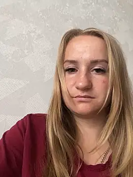 Emilia kis online show from June 12, 2026, 10:47 am
