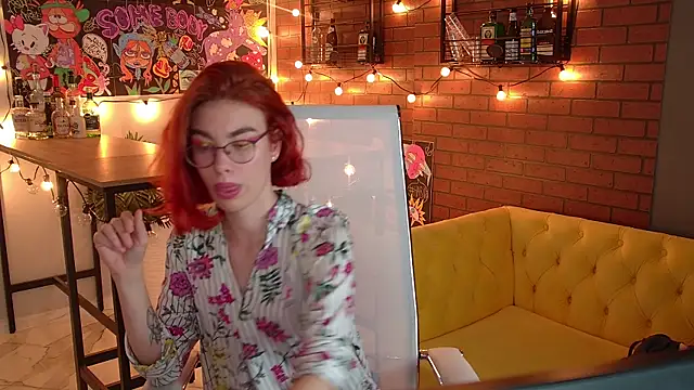 SeraphineDuskryn online show from June 23, 2026, 5:44 pm