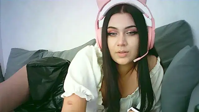 Snapshot of LolaBunnytx chatting on June 16, 2026, 11:46 am LolaBunnytx online show from June 16, 2026, 11:46 am