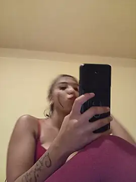 Anamariaby27 online show from July 11, 2026, 9:38 pm