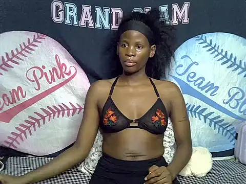 Snapshot of Queen_slay2 chatting on July 4, 2026, 5:41 pm Queen slay2 online show from July 4, 2026, 5:41 pm