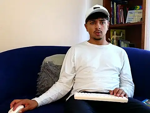 Snapshot of DavidsBoner chatting on June 11, 2026, 9:13 pm DavidsBoner online show from June 11, 2026, 9:13 pm
