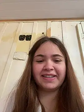 Snapshot of bella__hott chatting on June 21, 2026, 10:40 am bella hott online show from June 21, 2026, 10:40 am