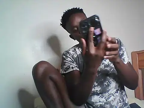 cutechocolate online show from July 8, 2026, 3:00 am