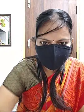 Snapshot of Tamil_white_beauty chatting on June 18, 2026, 8:25 am Tamil white beauty online show from June 18, 2026, 8:25 am