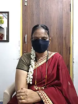 Snapshot of Tamil_white_beauty chatting on July 8, 2026, 7:51 pm Tamil white beauty online show from July 8, 2026, 7:51 pm
