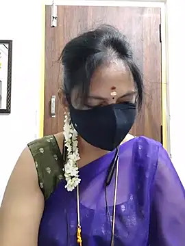 Snapshot of Tamil_white_beauty chatting on July 11, 2026, 6:16 am Tamil white beauty online show from July 11, 2026, 6:16 am