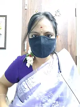 Snapshot of Tamil_white_beauty chatting on July 20, 2026, 3:03 pm Tamil white beauty online show from July 20, 2026, 3:03 pm
