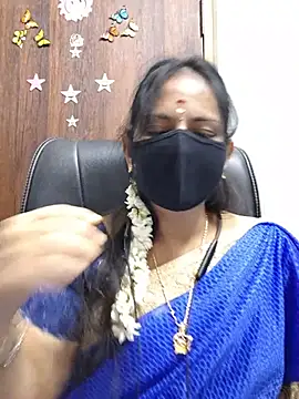 Snapshot of Tamil_white_beauty chatting on August 1, 2026, 5:23 pm Tamil white beauty online show from August 1, 2026, 5:23 pm