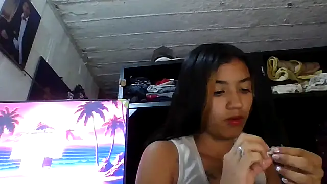 canelita0510 online show from July 19, 2026, 5:11 am