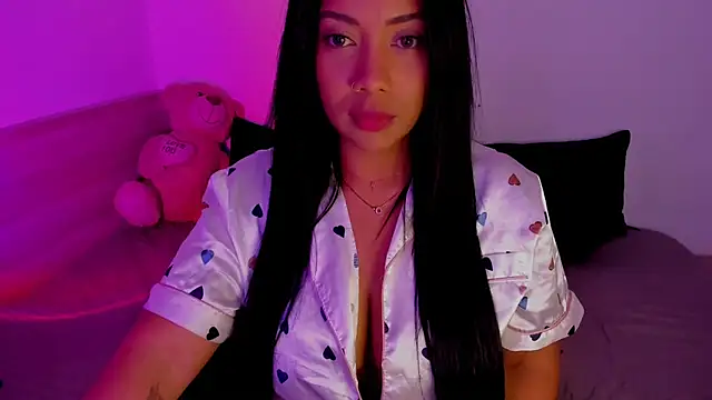 NicolePasqualott online show from November 30, 2025, 6:01 pm