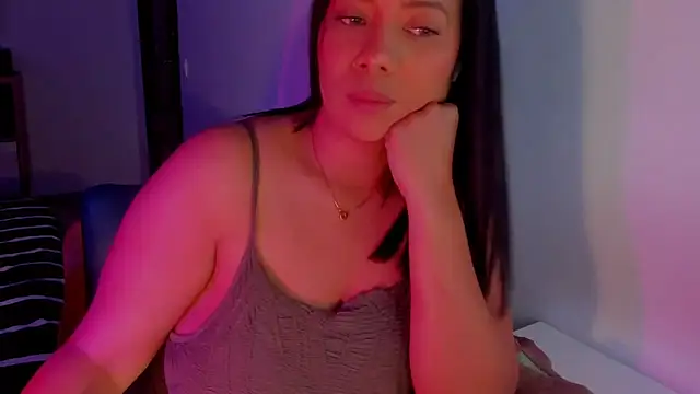 Snapshot of NicolePasqualott chatting on April 25, 2026, 6:05 pm NicolePasqualott online show from April 25, 2026, 6:05 pm