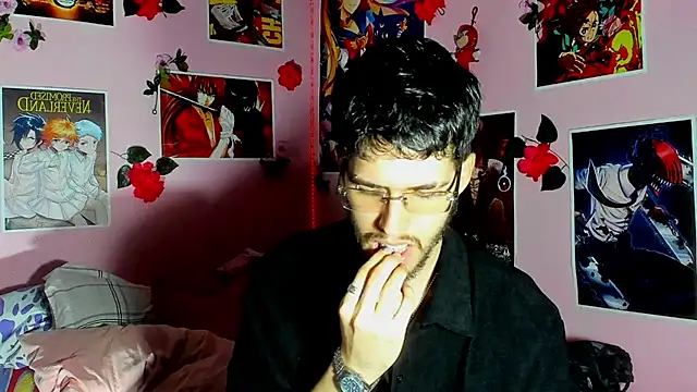 Snapshot of Leo_Saint_ chatting on July 18, 2026, 9:51 pm Leo Saint online show from July 18, 2026, 9:51 pm