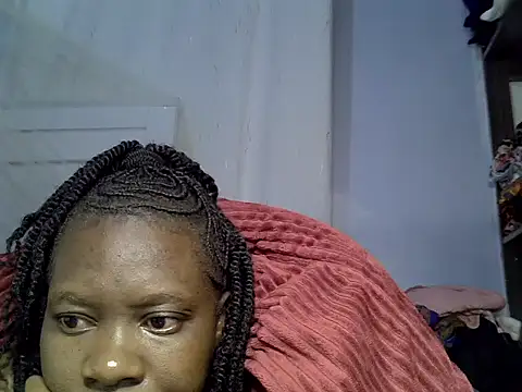 Snapshot of Snylove chatting on June 15, 2026, 8:33 pm Snylove online show from June 15, 2026, 8:33 pm