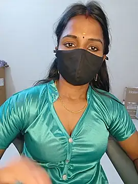 Snapshot of YALINITWO7_TAMIL chatting on July 19, 2026, 7:28 pm YALINITWO7 TAMIL online show from July 19, 2026, 7:28 pm