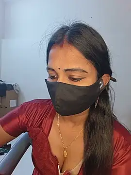 Snapshot of YALINITWO7_TAMIL chatting on July 25, 2026, 6:11 am YALINITWO7 TAMIL online show from July 25, 2026, 6:11 am