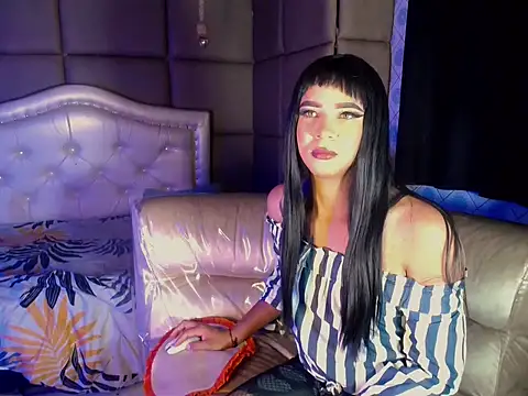 Snapshot of Clarissa_Gill chatting on June 17, 2026, 10:43 pm Clarissa Gill online show from June 17, 2026, 10:43 pm