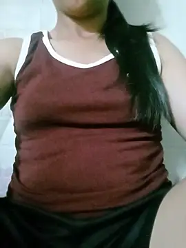 Helen-nn online show from June 15, 2026, 6:21 pm