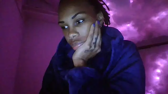 Snapshot of Opal_Rainbow chatting on November 19, 2025, 4:01 am Opal Rainbow online show from November 19, 2025, 4:01 am