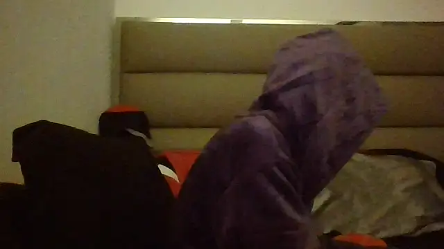 Snapshot of Opal_Rainbow chatting on December 2, 2025, 5:02 am Opal Rainbow online show from December 2, 2025, 5:02 am