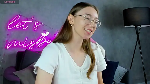 Lucy Green online show from July 2, 2026, 3:23 am