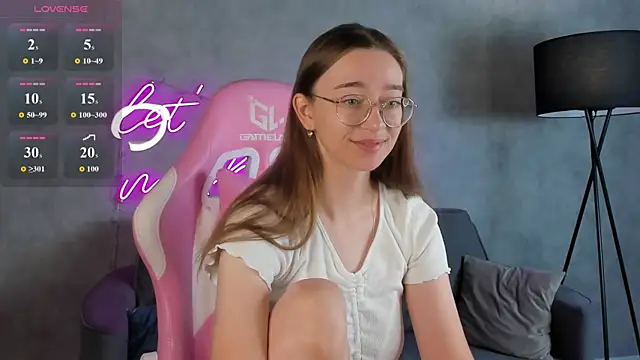 Lucy Green online show from July 13, 2026, 12:46 am