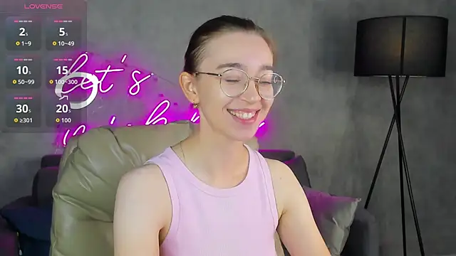 Lucy Green online show from August 10, 2026, 12:47 am