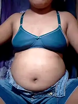 Snapshot of HotPussyPinay chatting on July 12, 2026, 11:01 am HotPussyPinay online show from July 12, 2026, 11:01 am