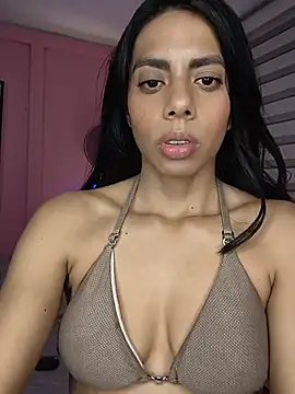 Snapshot of Jasmiinn_ chatting on June 27, 2026, 3:22 am Jasmiinn online show from June 27, 2026, 3:22 am