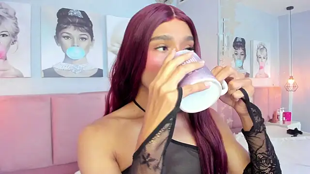Snapshot of skinny_dolltrans chatting on June 19, 2026, 9:07 pm skinny dolltrans online show from June 19, 2026, 9:07 pm